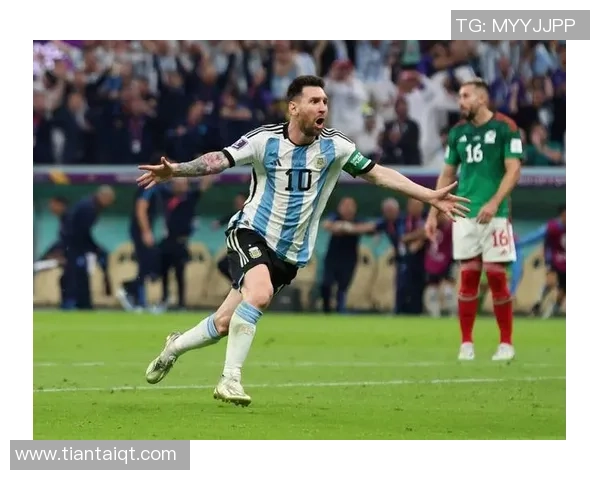 让足球明星的精彩瞬间吸引美女的目光与热情